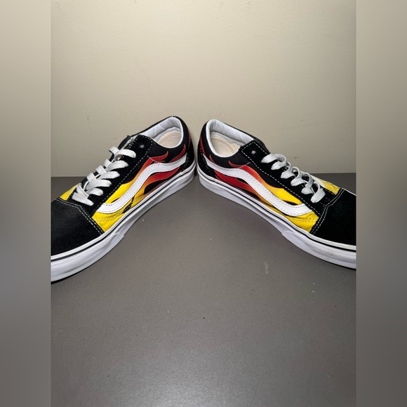 Mens Vans Flame Sneakers Shoes NWOB - Picture 3 of 7